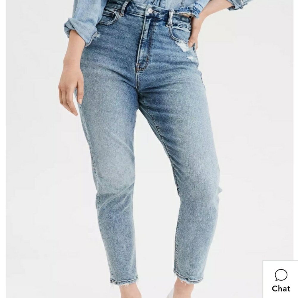 American Eagle stretch curvy mom jeans size 24s